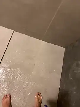 Snapshot of FabioF698 chatting on 12/11/24, 12:23 FabioF698 online show from 12/11/24, 12:23