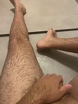 Snapshot of FabioF698 chatting on 01/10/25, 12:27 FabioF698 online show from 01/10/25, 12:27