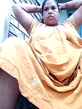 Snapshot of Hotty-rumi chatting on 09/16/25, 11:44 Hotty-rumi online show from 09/16/25, 11:44