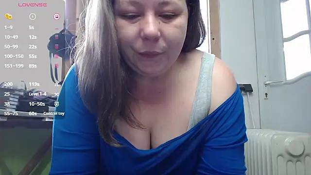 Snapshot of KasiaPrivat chatting on 12/18/24, 10:08 KasiaPrivat online show from 12/18/24, 10:08