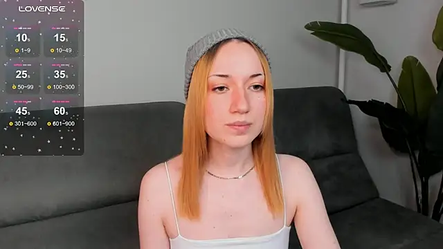 Snapshot of Maddy_Garcia chatting on 03/04/25, 11:00 Maddy Garcia online show from 03/04/25, 11:00