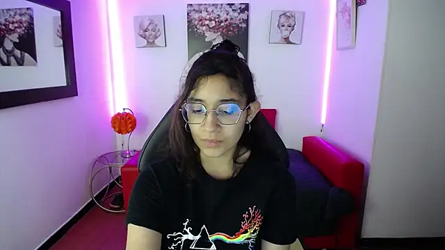 Snapshot of Lili_Gomez_ chatting on 01/22/25, 12:49 Lili Gomez online show from 01/22/25, 12:49
