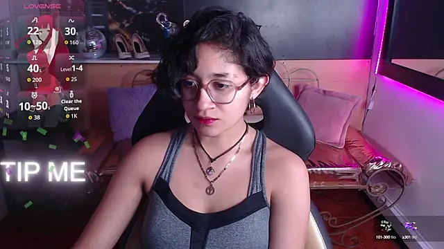 Snapshot of Lili_Gomez_ chatting on 10/06/25, 12:35 Lili Gomez online show from 10/06/25, 12:35