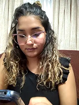 BrendaGirs online show from 10/28/25, 01:53