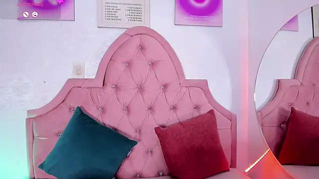 amandalee01 online show from 11/09/25, 07:01