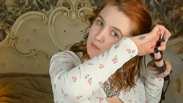 Melanie Stoun online show from 03/07/25, 03:28