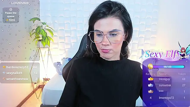 Snapshot of stephanya_ chatting on 01/28/25, 05:54 stephanya online show from 01/28/25, 05:54