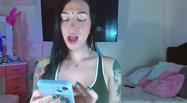 karla zambrano online show from 02/02/25, 04:15