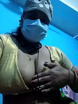 Snapshot of Sexy_Mona_Bhabhi chatting on 12/13/24, 05:54 Sexy Mona Bhabhi online show from 12/13/24, 05:54
