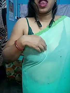 Snapshot of Sexy_Mona_Bhabhi chatting on 01/06/25, 05:38 Sexy Mona Bhabhi online show from 01/06/25, 05:38