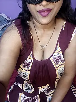 Snapshot of Sexy_Mona_Bhabhi chatting on 10/09/25, 05:33 Sexy Mona Bhabhi online show from 10/09/25, 05:33