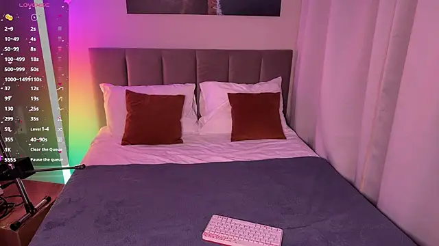 Snapshot of Walt_Enjoy chatting on 11/07/25, 03:45 Walt Enjoy online show from 11/07/25, 03:45