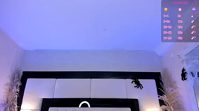 CarlaRossi  online show from 10/13/25, 07:36