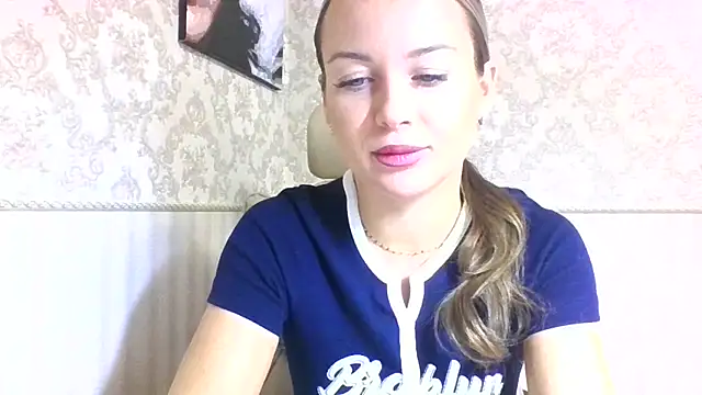 jennifer838 online show from 10/05/25, 01:42