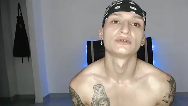 arthurphoenix  online show from 12/21/24, 10:28