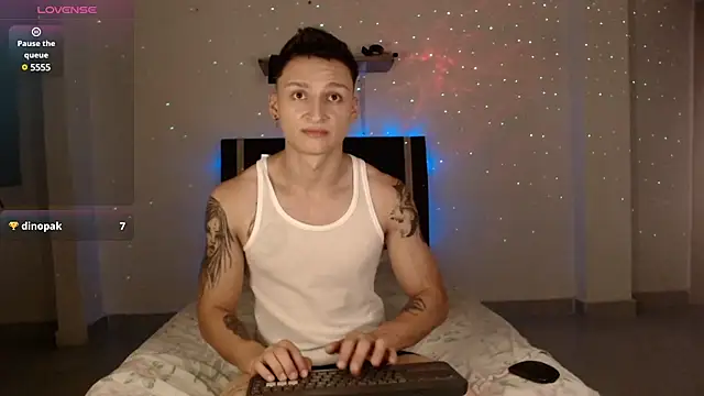 arthurphoenix  online show from 12/29/24, 07:50