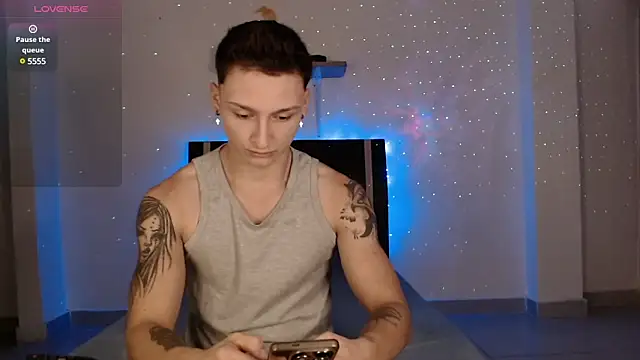 arthurphoenix  online show from 01/05/25, 02:38