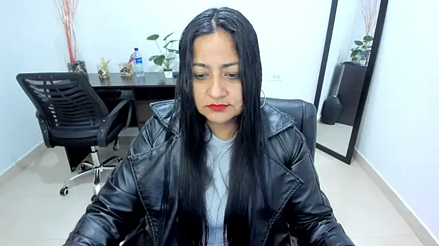 Snapshot of Adele_Sweett chatting on 02/26/25, 10:47 Adele Sweett online show from 02/26/25, 10:47