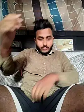 Snapshot of Rainted_Boyfriend_00x chatting on 12/25/24, 05:16 Rainted Boyfriend 00x online show from 12/25/24, 05:16