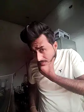 Snapshot of Rainted_Boyfriend_00x chatting on 01/02/25, 07:01 Rainted Boyfriend 00x online show from 01/02/25, 07:01