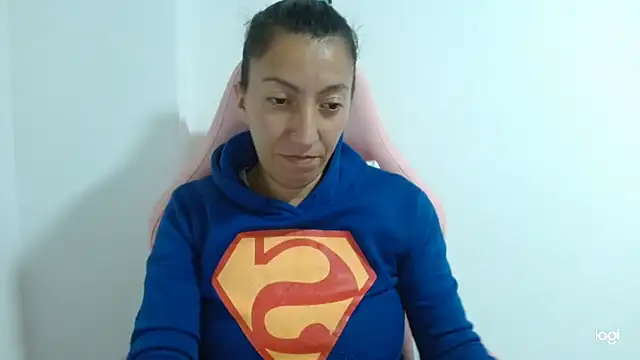 Snapshot of kaybabyhot chatting on 10/04/25, 12:52 kaybabyhot online show from 10/04/25, 12:52