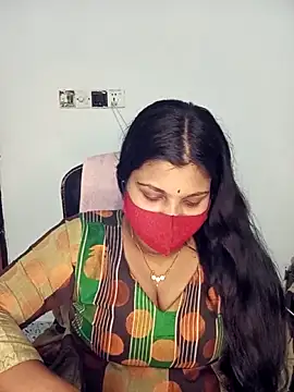 Hot-Angel  online show from 11/18/25, 06:01