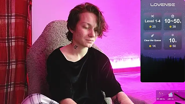 esajukyy online show from 11/11/25, 01:33