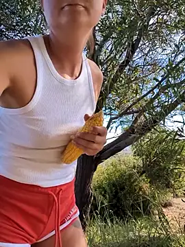 Samira-Summer online show from 10/23/25, 08:46