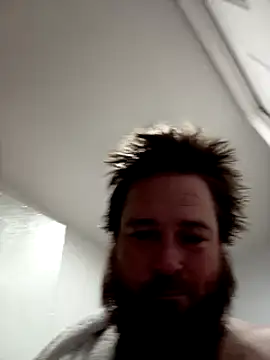 Snapshot of chewciferthered chatting on 02/15/25, 04:25 chewciferthered online show from 02/15/25, 04:25
