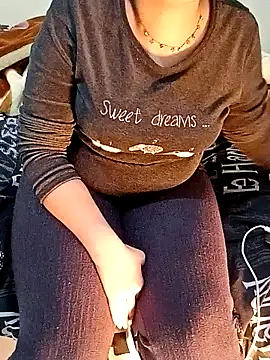 ShadiaStar online show from 01/21/25, 10:41