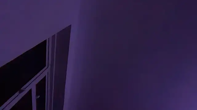 Snapshot of houy111111 chatting on 11/11/25, 08:20 houy111111 online show from 11/11/25, 08:20