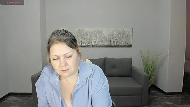 Snapshot of Milana_Blake chatting on 12/14/24, 09:40 Milana Blake online show from 12/14/24, 09:40
