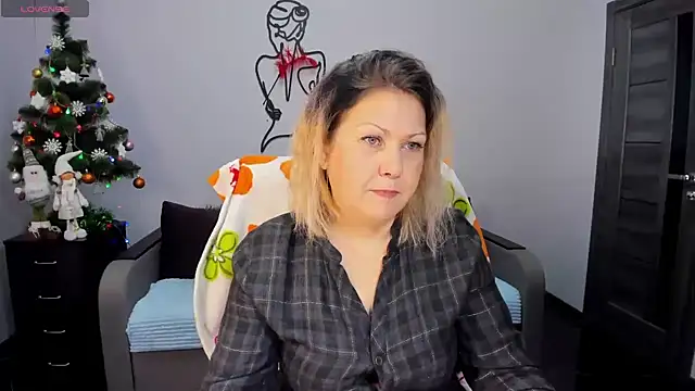 Snapshot of Milana_Blake chatting on 12/23/24, 06:44 Milana Blake online show from 12/23/24, 06:44