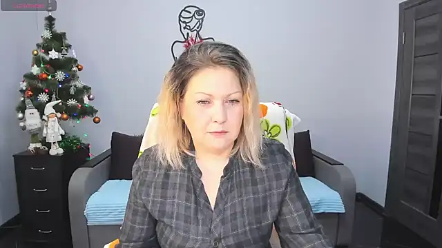 Snapshot of Milana_Blake chatting on 12/24/24, 07:06 Milana Blake online show from 12/24/24, 07:06