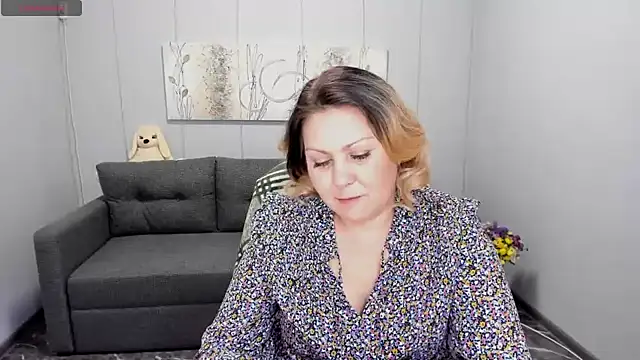 Snapshot of Milana_Blake chatting on 01/17/25, 06:44 Milana Blake online show from 01/17/25, 06:44