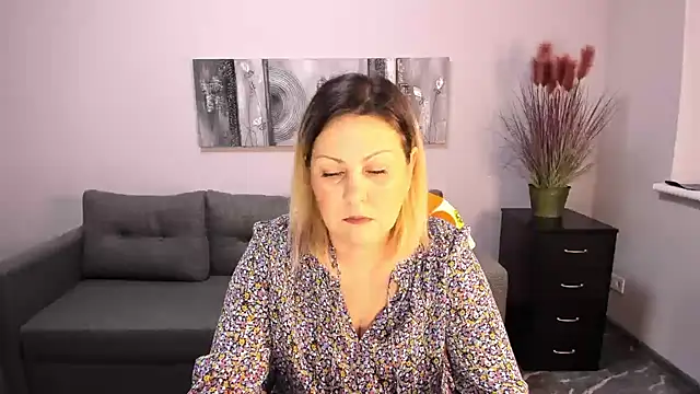 Snapshot of Milana_Blake chatting on 02/05/25, 06:56 Milana Blake online show from 02/05/25, 06:56