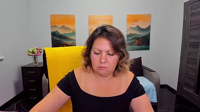 Snapshot of Milana_Blake chatting on 10/01/25, 12:44 Milana Blake online show from 10/01/25, 12:44