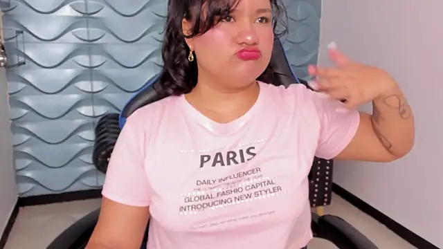 natasha adams22 online show from 02/02/25, 01:12