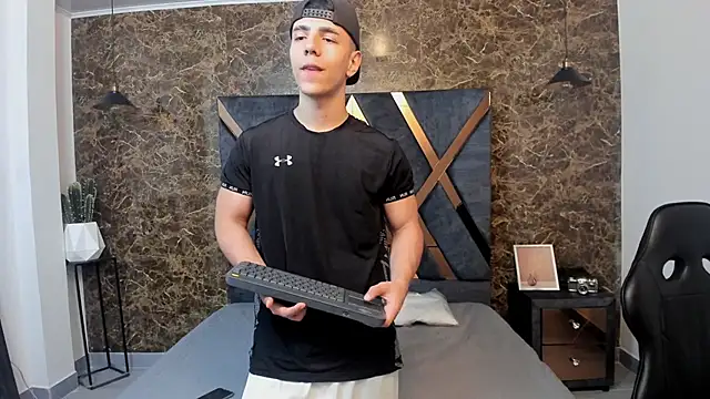 Flynn Riider online show from 01/09/25, 11:25