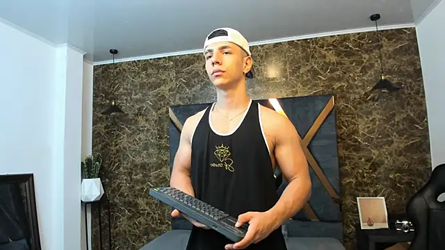 Flynn Riider online show from 01/13/25, 11:19