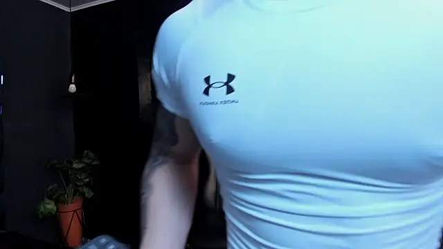 Flynn Riider online show from 11/04/25, 05:23