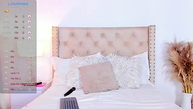 marilynrossy online show from 02/09/25, 02:49