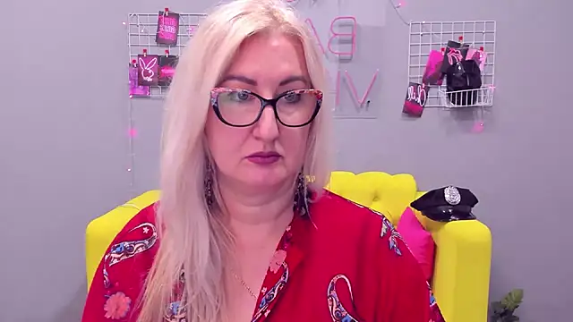 Snapshot of ChristyBrooks chatting on 01/09/25, 06:57 ChristyBrooks online show from 01/09/25, 06:57