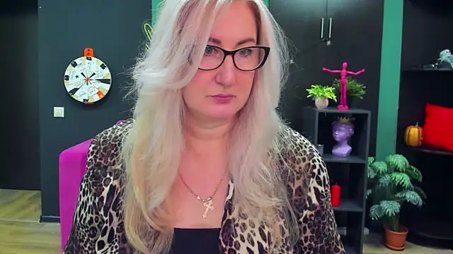 Snapshot of ChristyBrooks chatting on 02/27/25, 01:17 ChristyBrooks online show from 02/27/25, 01:17