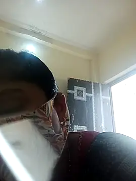 Snapshot of Cute-Aadhvita chatting on 09/16/25, 11:11 Cute-Aadhvita online show from 09/16/25, 11:11