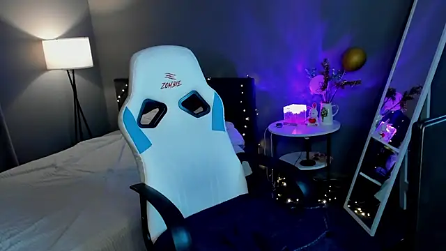 Lexy-Woorhez online show from 02/06/25, 06:35