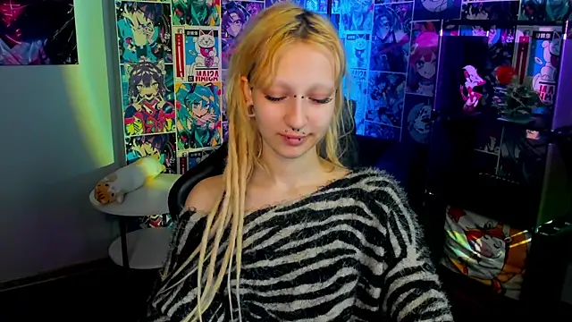 Lexy-Woorhez online show from 03/05/25, 10:22