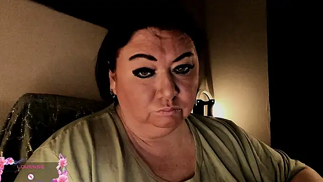 SexxyDreams1 online show from 10/11/25, 02:55