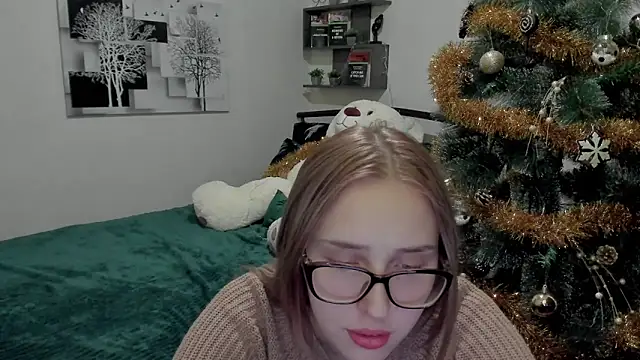 Snapshot of LinaTruly chatting on 01/10/25, 12:06 LinaTruly online show from 01/10/25, 12:06