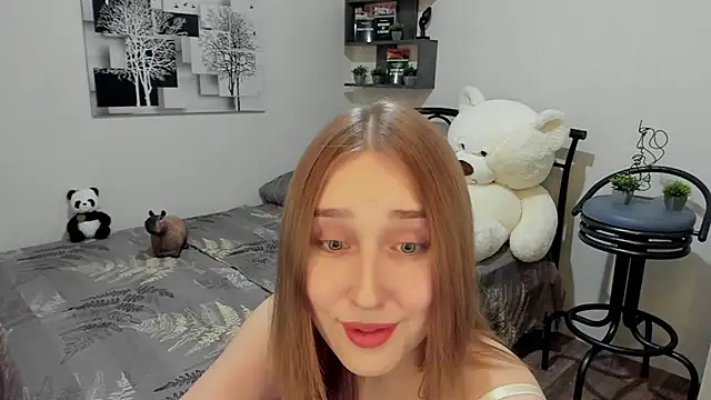 Snapshot of LinaTruly chatting on 03/14/25, 08:49 LinaTruly online show from 03/14/25, 08:49